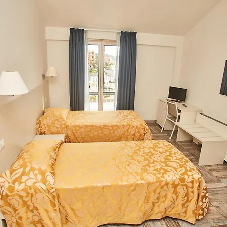 Отель Muita Di Mari Санта-Тереза-Галлура