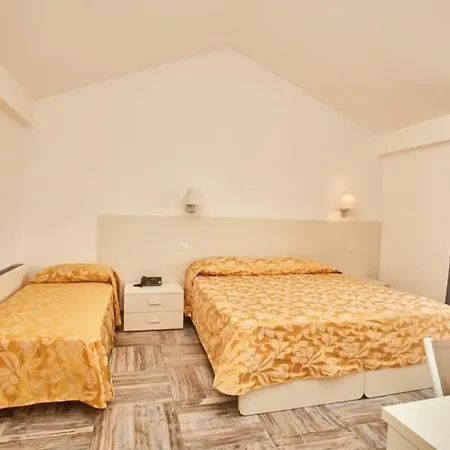 Muita Di Mari Санта-Тереза-Галлура